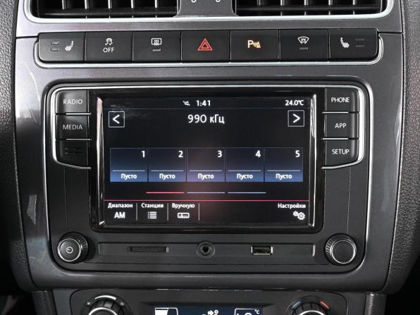 Volkswagen Polo V Рестайлинг с пробегом 2019 года, цена 1 599 000 рублей, 145964 км, седан, Автокод Объявления