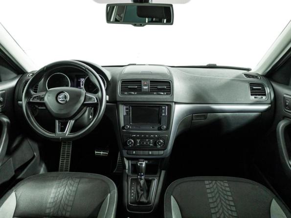 Skoda Yeti I Рестайлинг с пробегом 2015 года, цена 1 089 777 рублей, 171000 км, внедорожник, Автокод Объявления