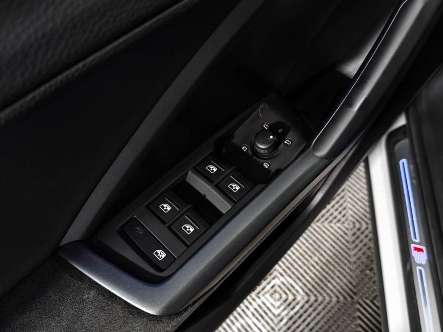 Audi Q3 II (F3) Санкт-Петербург  - изображение 10