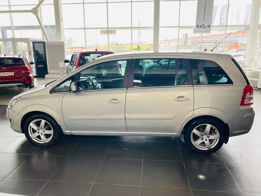Opel Zafira B Рестайлинг Миасс  - изображение 8