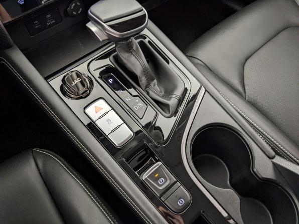 JAC J7 I с пробегом 2023 года, цена 1 295 000 рублей, 37186 км, лифтбек, Автокод Объявления