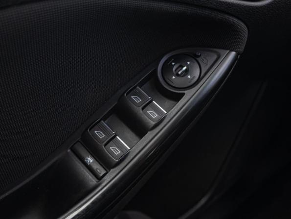 Ford Focus III с пробегом 2011 года, цена 870 000 рублей, 212462 км, хэтчбек, Автокод Объявления