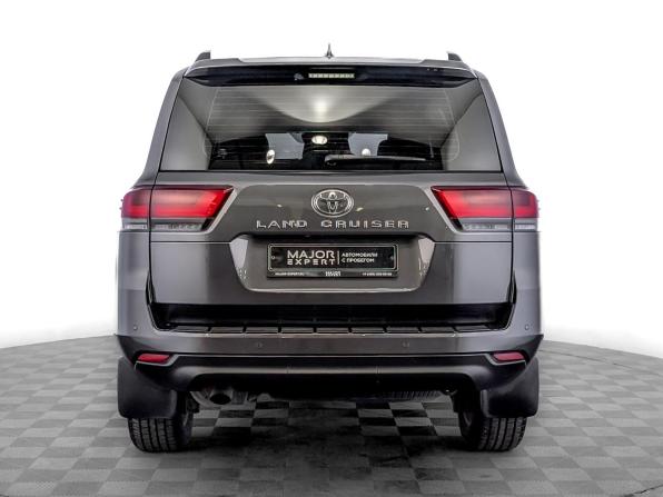 Toyota Land Cruiser 300 Series с пробегом 2022 года, цена 10 600 000 рублей, 38237 км, внедорожник, Автокод Объявления