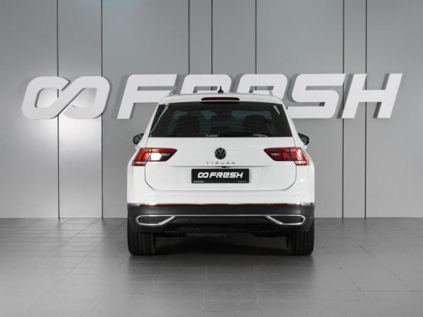 Volkswagen Tiguan II Рестайлинг с пробегом 2022 года, цена 3 766 000 рублей, 37156 км, внедорожник, Автокод Объявления