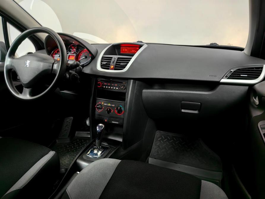 Peugeot 207 I Москва  - изображение 7