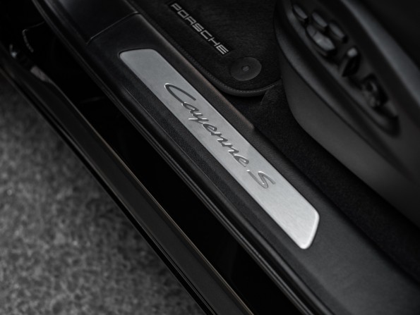 Новый Porsche Cayenne III Рестайлинг 2024 года, цена 26 700 000 рублей, внедорожник, Автокод Объявления
