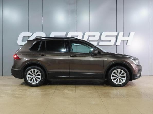 Volkswagen Tiguan II с пробегом 2019 года, цена 1 819 000 рублей, 220022 км, внедорожник, Автокод Объявления