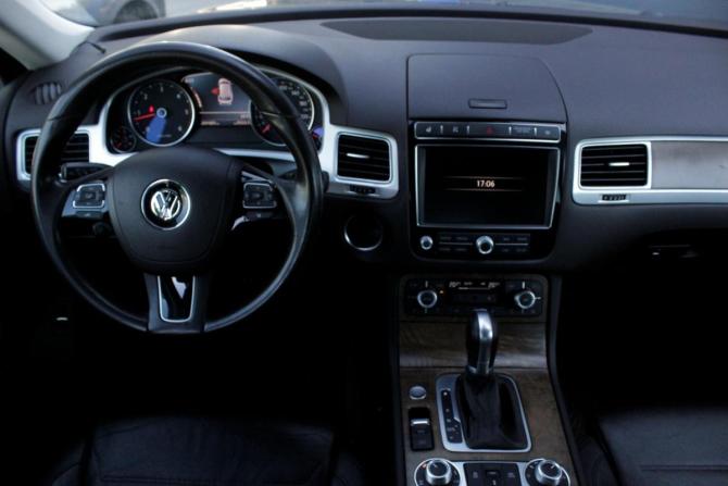 Volkswagen Touareg II Рестайлинг с пробегом 2017 года, цена 3 630 000 рублей, 209753 км, внедорожник, Автокод Объявления