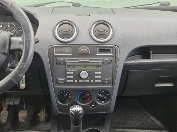 Ford Fusion I Рестайлинг с пробегом 2007 года, цена 399 000 рублей, 286068 км, хэтчбек, Автокод Объявления