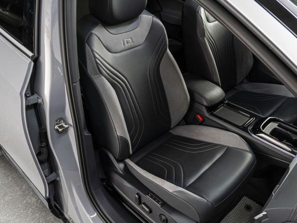 Volkswagen ID.4 с пробегом 2023 года, цена 3 649 000 рублей, 20996 км, внедорожник, Автокод Объявления