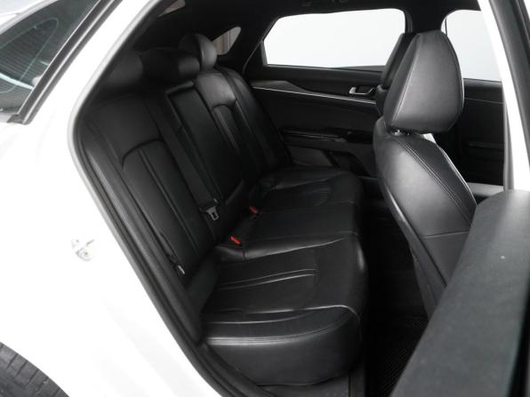 Kia K5 III с пробегом 2021 года, цена 2 369 000 рублей, 114291 км, седан, Автокод Объявления