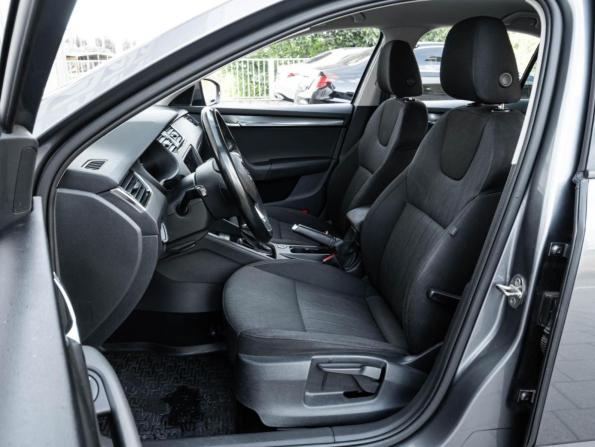 Skoda Octavia III (A7) Рестайлинг с пробегом 2019 года, цена 1 907 000 рублей, 144561 км, лифтбек, Автокод Объявления