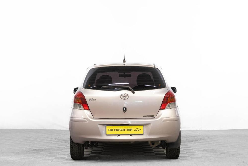Toyota Vitz II (XP90) Барнаул  - изображение 6
