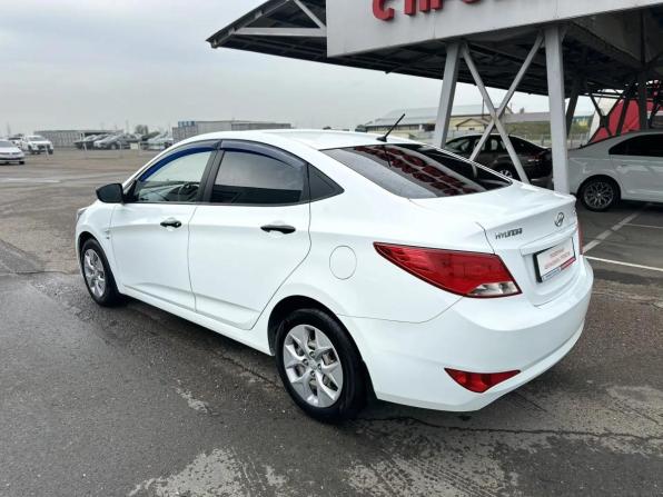 Hyundai Solaris I Рестайлинг с пробегом 2014 года, цена 995 000 рублей, 116400 км, седан, Автокод Объявления