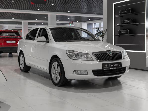 Skoda Octavia II (A5) Рестайлинг с пробегом 2012 года, цена 740 000 рублей, 346629 км, лифтбек, Автокод Объявления