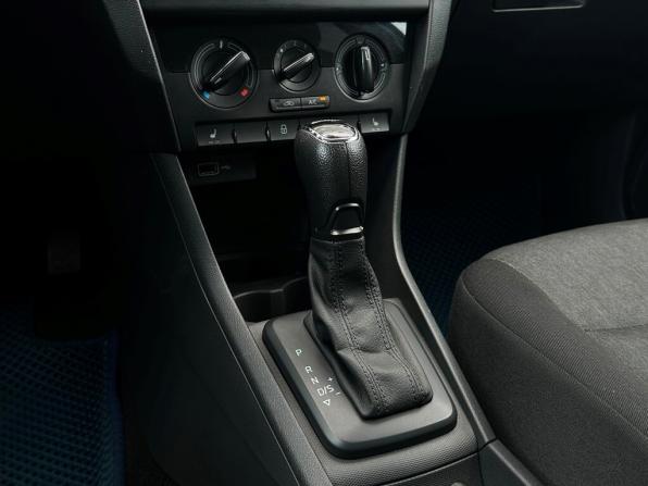 Skoda Rapid I Рестайлинг с пробегом 2018 года, цена 1 198 700 рублей, 131868 км, лифтбек, Автокод Объявления