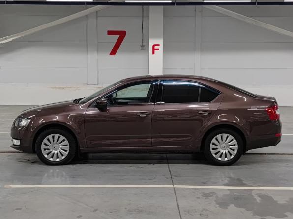 Skoda Octavia III (A7) с пробегом 2014 года, цена 1 090 000 рублей, 207042 км, лифтбек, Автокод Объявления