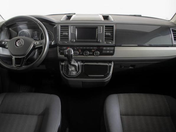 Volkswagen Multivan T6 с пробегом 2017 года, цена 4 155 000 рублей, 75903 км, минивэн, Автокод Объявления
