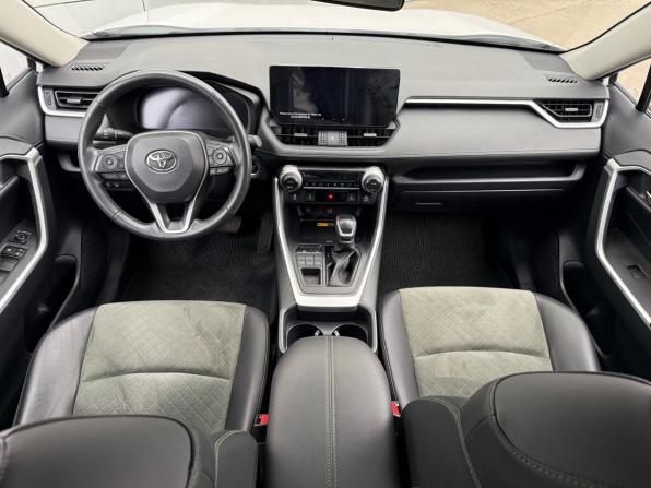 Toyota RAV4 V (XA50) с пробегом 2023 года, цена 3 552 000 рублей, 44300 км, внедорожник, Автокод Объявления