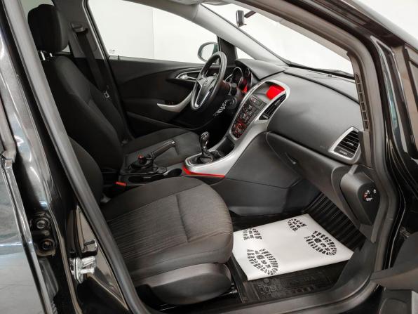 Opel Astra J с пробегом 2012 года, цена 719 000 рублей, 64600 км, хэтчбек, Автокод Объявления