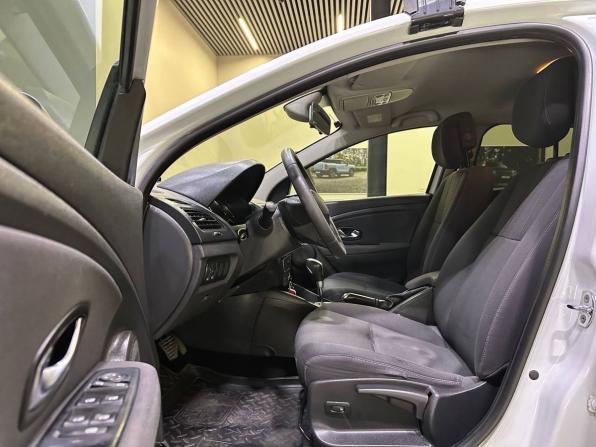 Renault Megane III с пробегом 2011 года, цена 520 000 рублей, 198635 км, хэтчбек, Автокод Объявления