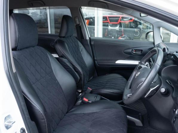 Toyota Wish II с пробегом 2012 года, цена 1 350 000 рублей, 113548 км, минивэн, Автокод Объявления