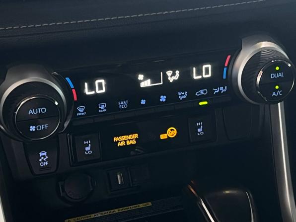 Toyota RAV4 V (XA50) с пробегом 2021 года, цена 3 700 000 рублей, 55000 км, внедорожник, Автокод Объявления