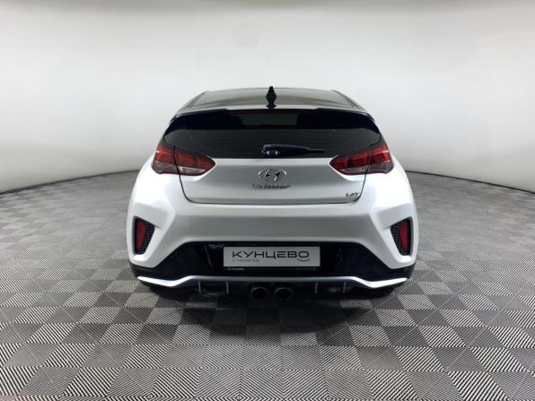 Hyundai Veloster II с пробегом 2019 года, цена 1 700 000 рублей, 66712 км, хэтчбек, Автокод Объявления