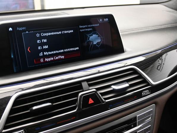 BMW 7 серии VI (G11/G12) с пробегом 2017 года, цена 3 680 000 рублей, 215977 км, седан, Автокод Объявления