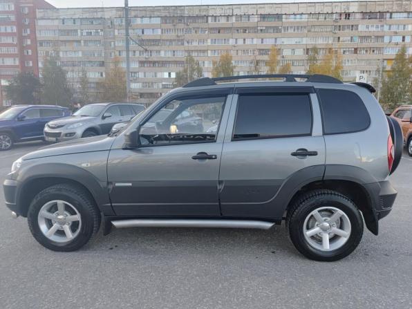 Chevrolet Niva I Рестайлинг с пробегом 2015 года, цена 620 000 рублей, 115415 км, внедорожник, Автокод Объявления