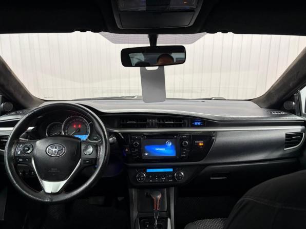 Toyota Corolla XI (E160 E170 E180) с пробегом 2015 года, цена 997 000 рублей, 280000 км, седан, Автокод Объявления