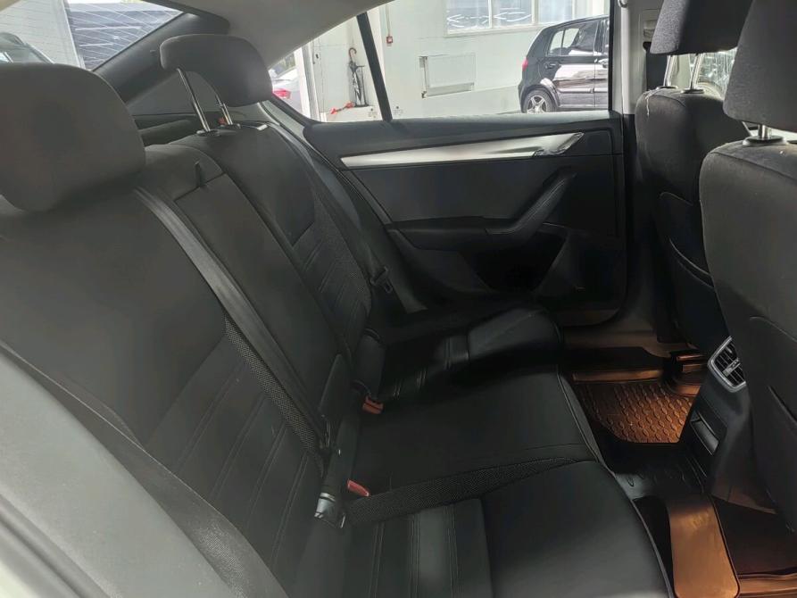 Skoda Octavia III (A7) Рестайлинг Санкт-Петербург  - изображение 11