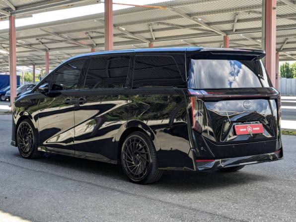 GAC Trumpchi M8 II с пробегом 2024 года, цена 4 800 000 рублей, 47775 км, минивэн, Автокод Объявления
