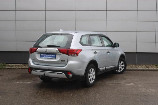 Mitsubishi Outlander III Рестайлинг 3 с пробегом 2021 года, цена 2 195 000 рублей, 126526 км, внедорожник, Автокод Объявления