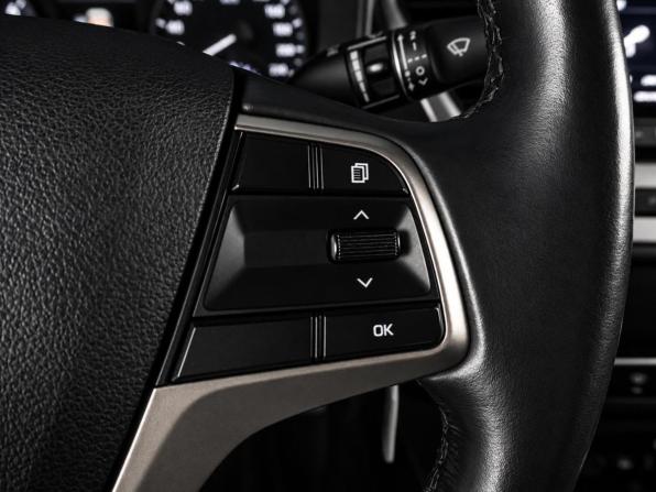 Hyundai Solaris II с пробегом 2018 года, цена 1 299 000 рублей, 159127 км, седан, Автокод Объявления
