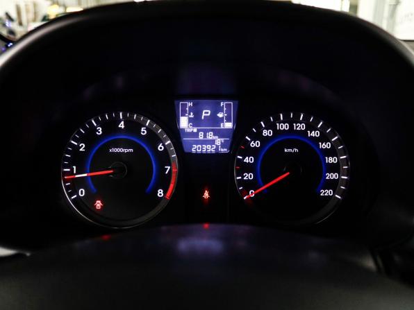Hyundai Solaris I Рестайлинг с пробегом 2016 года, цена 1 120 000 рублей, 203291 км, седан, Автокод Объявления