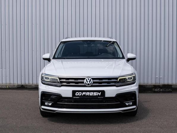 Volkswagen Tiguan II с пробегом 2018 года, цена 2 799 000 рублей, 142468 км, внедорожник, Автокод Объявления