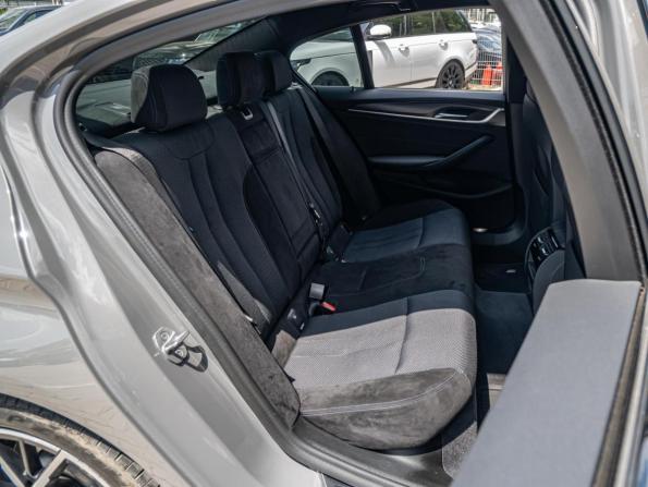 BMW 5 серии VII (G30/G31/G38) Рестайлинг с пробегом 2021 года, цена 4 940 000 рублей, 117509 км, седан, Автокод Объявления