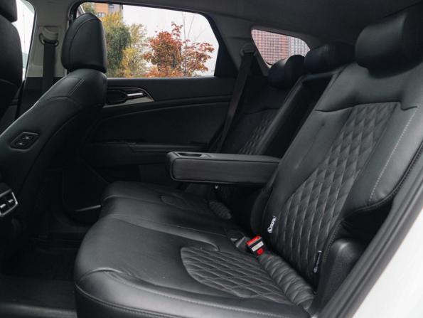 Kia Sportage V с пробегом 2023 года, цена 3 720 000 рублей, 39142 км, внедорожник, Автокод Объявления