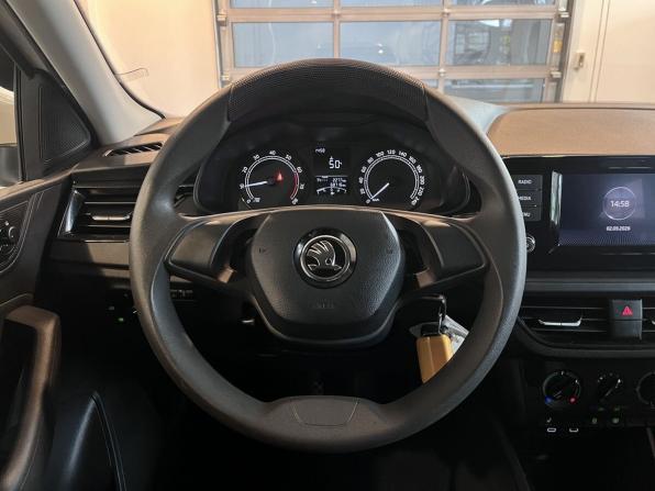 Skoda Rapid II с пробегом 2020 года, цена 1 400 000 рублей, 68715 км, лифтбек, Автокод Объявления