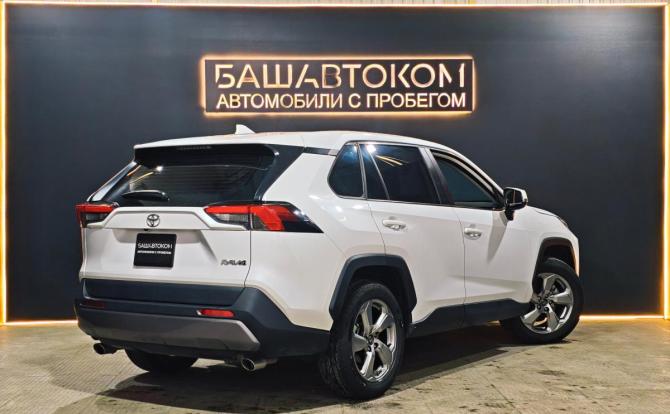 Toyota RAV4 V (XA50) с пробегом 2022 года, цена 3 450 000 рублей, 47231 км, внедорожник, Автокод Объявления