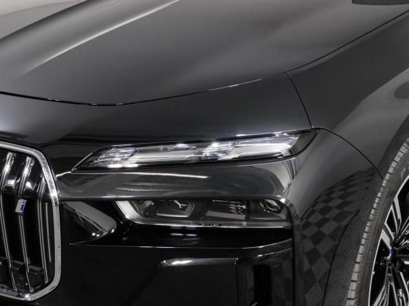 BMW 7 серии VII (G70) с пробегом 2022 года, цена 12 108 000 рублей, 13026 км, седан, Автокод Объявления