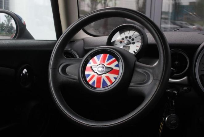 Mini Hatch II (R56) Рестайлинг с пробегом 2011 года, цена 780 000 рублей, 135467 км, хэтчбек, Автокод Объявления