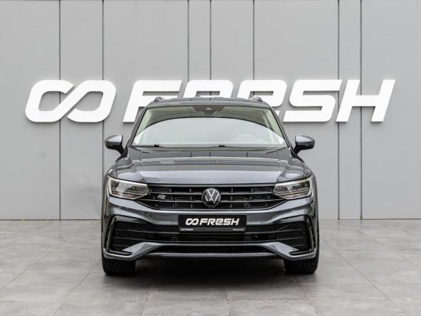 Volkswagen Tiguan II Рестайлинг с пробегом 2021 года, цена 3 730 000 рублей, 49896 км, внедорожник, Автокод Объявления
