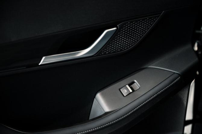 Jaecoo J6 с пробегом 2026 года, цена 2 229 000 рублей, 3000 км, внедорожник, Автокод Объявления