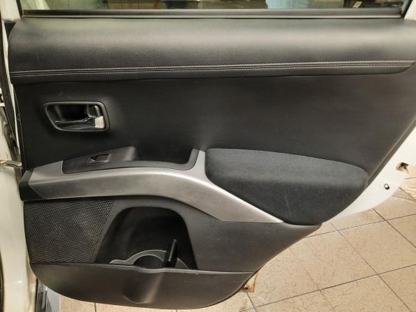 Mitsubishi Outlander II Рестайлинг с пробегом 2010 года, цена 818 000 рублей, 320000 км, внедорожник, Автокод Объявления