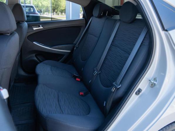 Hyundai Solaris I Рестайлинг с пробегом 2015 года, цена 1 029 000 рублей, 182713 км, седан, Автокод Объявления