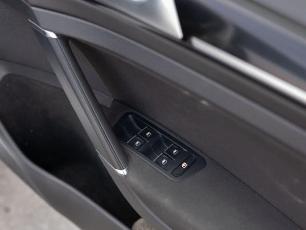 Volkswagen Golf VII с пробегом 2014 года, цена 1 440 000 рублей, 88781 км, универсал, Автокод Объявления