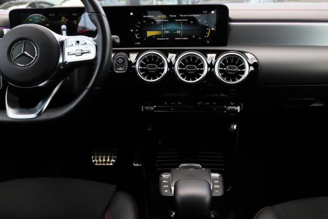 Mercedes-Benz CLA II (C118 X118) с пробегом 2022 года, цена 3 570 000 рублей, 45315 км, седан, Автокод Объявления