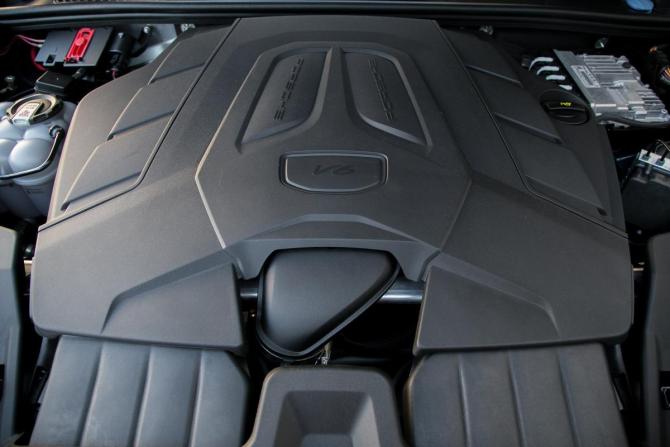 Porsche Cayenne III Рестайлинг с пробегом 2023 года, цена 17 495 000 рублей, 10172 км, внедорожник, Автокод Объявления